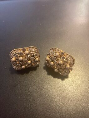 Vintage-Inspired Gold Cluster Stud Earrings
